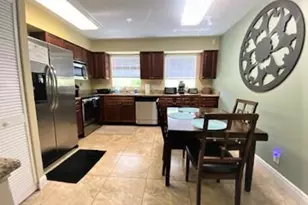 801 Hummingbird Way, North Palm Beach, FL 33408 - Photo 6