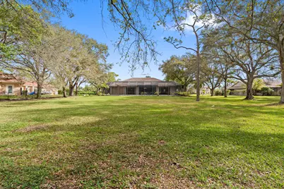 9425 Dundee Drive, Lake Worth, FL 33467 - Photo 12