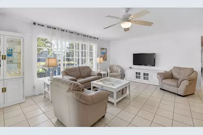 787 High Point Drive West, Unit A, Delray Beach, FL 33445 - Photo 6