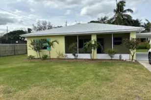 4404 SE Mulford Ln, Stuart, FL 34997 - Photo 1