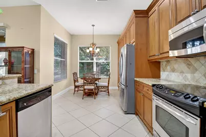 7420 Twin Falls Drive, Boynton Beach, FL 33437 - Photo 6