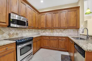 7420 Twin Falls Dr, Boynton Beach, FL 33437 - Photo 2