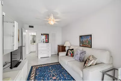 3028 Guildford B #B, Boca Raton, FL 33434 - Photo 14