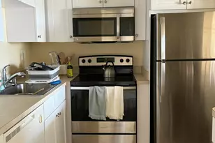 1830 Embassy Dr, West Palm Beach, FL 33401 - Photo 12