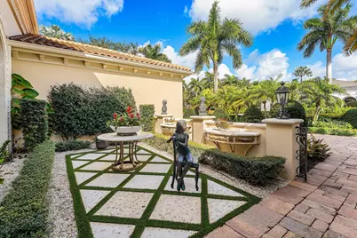 11730 Valeros Court, Palm Beach Gardens, FL 33418 - Photo 8