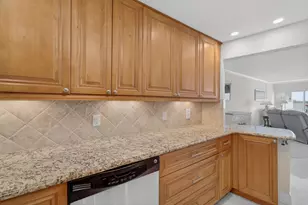 100 Wettaw Ln, North Palm Beach, FL 33408 - Photo 10