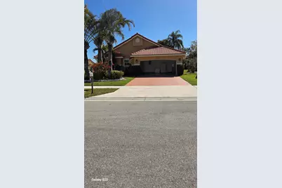 12390 Summer Springs Dr, Boynton Beach, FL 33437 - Photo 2