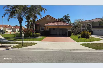 12390 Summer Springs Dr, Boynton Beach, FL 33437 - Photo 1