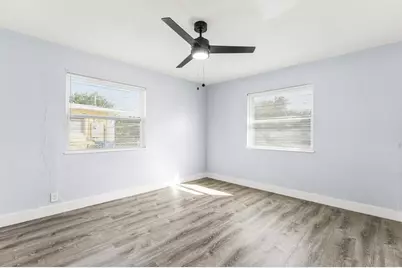 656 W 6th Street, Riviera Beach, FL 33404 - Photo 24