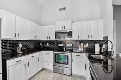 5384 Courtney Circle, Boynton Beach, FL 33472 - Photo 10