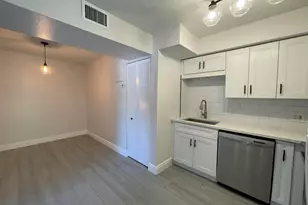 701 SE 4th St, Boynton Beach, FL 33435 - Photo 8