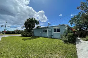 701 SE 4th St, Boynton Beach, FL 33435 - Photo 8