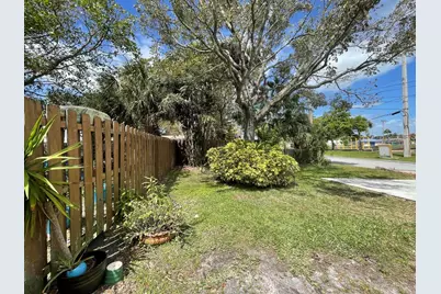 701 SE 4th Street #Apt West, Boynton Beach, FL 33435 - Photo 10