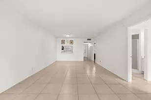 9340 Lagoon Pl, Davie, FL 33324 - Photo 8