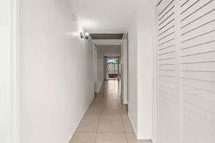 9340 Lagoon Pl, Davie, FL 33324 - Photo 6