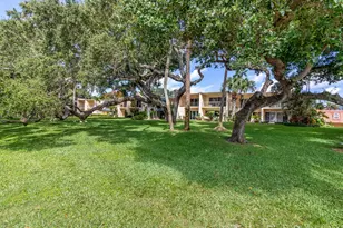 390 Golfview Rd, North Palm Beach, FL 33408 - Photo 32