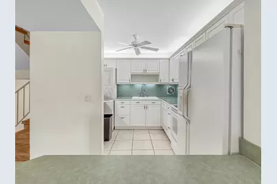 390 Golfview Road #G, North Palm Beach, FL 33408 - Photo 6