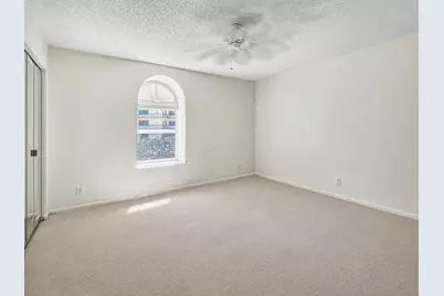 390 Golfview Road #G, North Palm Beach, FL 33408 - Photo 18