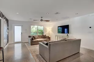 717 NE 1st Ct, Delray Beach, FL 33483 - Photo 24