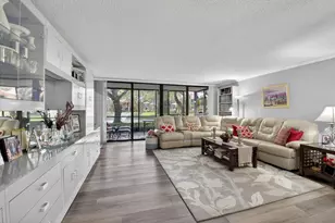 11135 Green Lake Dr, Boynton Beach, FL 33437 - Photo 10