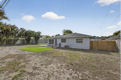 9774 Jonquil Circle S, Palm Beach Gardens, FL 33410 - Photo 44