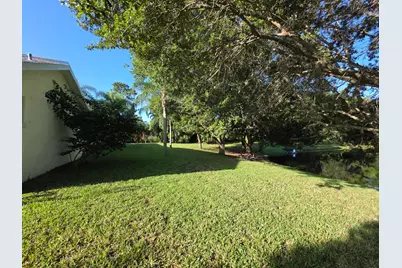 6711 Dickinson Terrace, Port Saint Lucie, FL 34952 - Photo 38