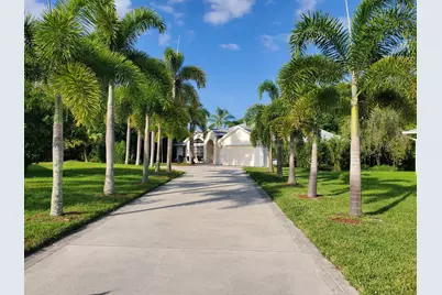 6711 Dickinson Terrace, Port Saint Lucie, FL 34952 - Photo 1