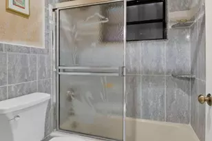 2101 NW 25th St, Boca Raton, FL 33431 - Photo 42