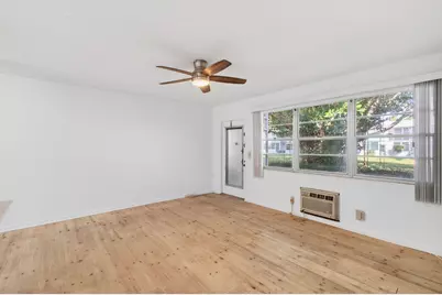 247 Ventnor R, Deerfield Beach, FL 33442 - Photo 6