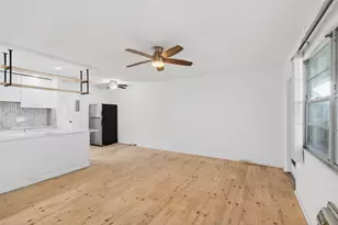 247 Ventnor R, Deerfield Beach, FL 33442 - Photo 10