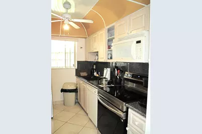 1295 High Point Place N #A, Delray Beach, FL 33445 - Photo 8