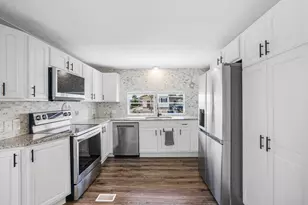 8301 SE Skylark Ave, Hobe Sound, FL 33455 - Photo 8