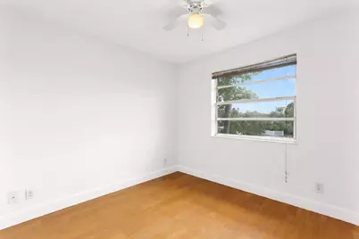 943 York Street, West Palm Beach, FL 33401 - Photo 20