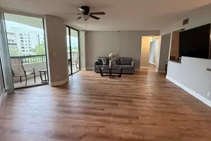 6372 La Costa Dr, Boca Raton, FL 33433 - Photo 2