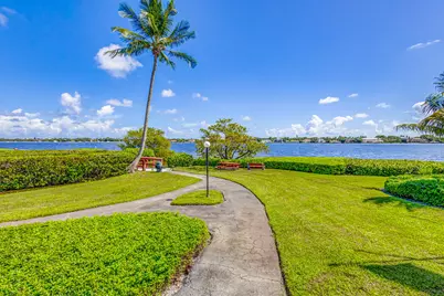 104 Half Moon Circle #C3, Hypoluxo, FL 33462 - Photo 34