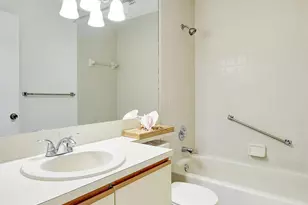 104 Half Moon Cir, Hypoluxo, FL 33462 - Photo 22