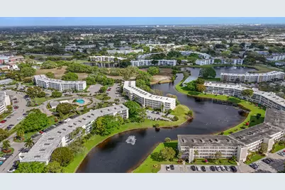 297 Farnham M, Deerfield Beach, FL 33442 - Photo 14