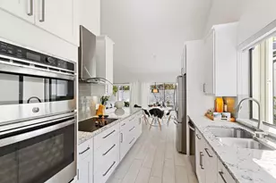 125 Harbourside Cir, Jupiter, FL 33477 - Photo 16