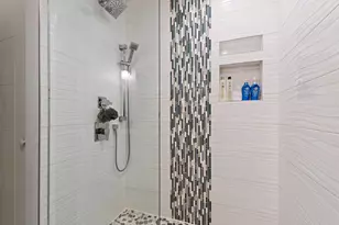125 Harbourside Cir, Jupiter, FL 33477 - Photo 32