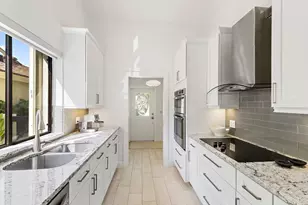 125 Harbourside Cir, Jupiter, FL 33477 - Photo 14