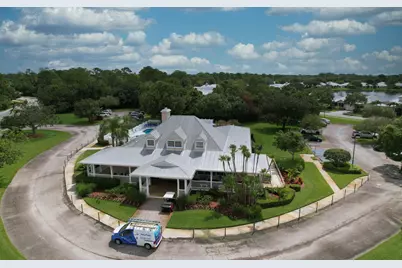 656 NE Waters Edge Lane, Port Saint Lucie, FL 34983 - Photo 32