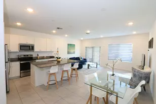 656 NE Waters Edge Ln, Port Saint Lucie, FL 34983 - Photo 6