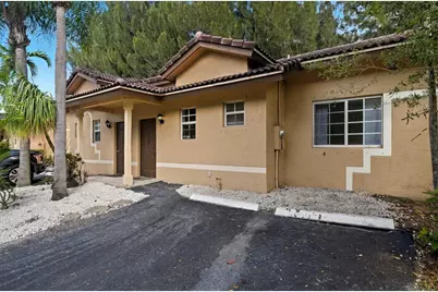 6207 Garden Court, Davie, FL 33314 - Photo 2