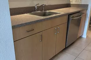 533 NE 3rd Ave, Fort Lauderdale, FL 33301 - Photo 12