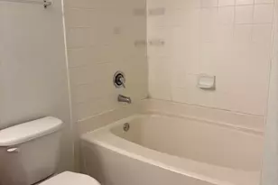 533 NE 3rd Ave, Fort Lauderdale, FL 33301 - Photo 16