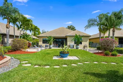 2853 Siena Circle, Wellington, FL 33414 - Photo 40