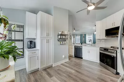 3263 Perimeter Drive, Greenacres, FL 33467 - Photo 8