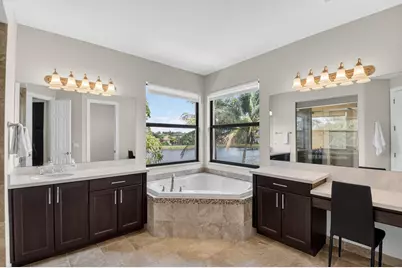 8527 Lewis River Road, Delray Beach, FL 33446 - Photo 12