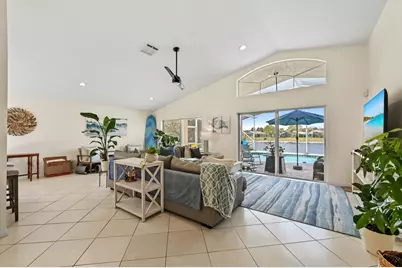 865 SE Westminster Place, Stuart, FL 34997 - Photo 4