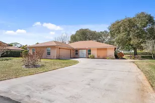 6581 SE Nantucket Ct, Hobe Sound, FL 33455 - Photo 2